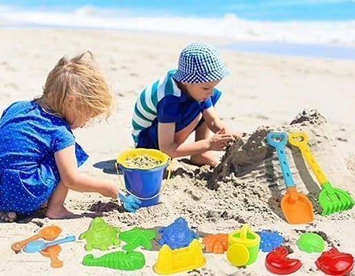 Click N’ Play 18 Piece Beach Sand Toy Set