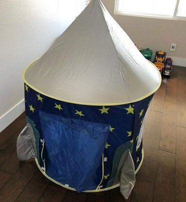 Play Tent 2-year-old boy