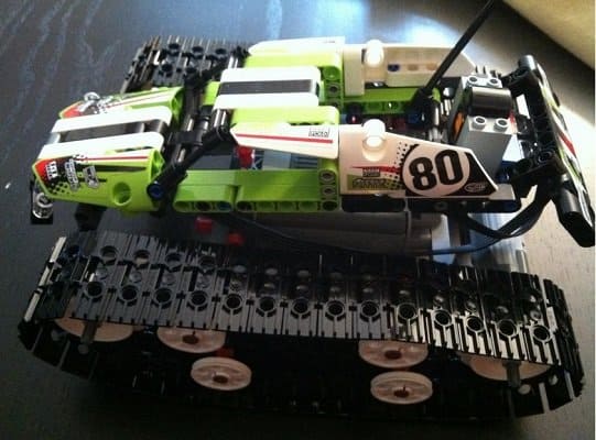 Lego RC Tracked Racer 400