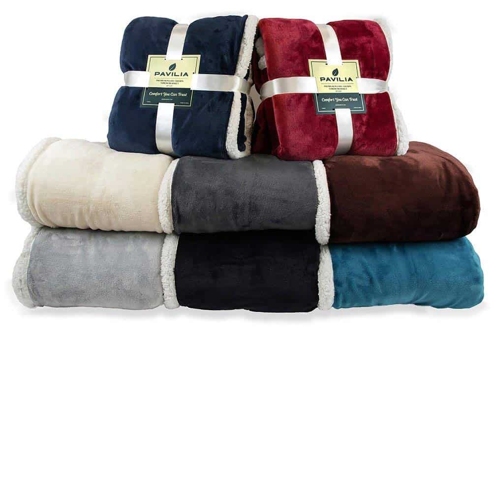 PAVILIA Premium Sherpa Throw Blanket