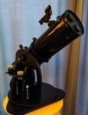 Zhumell Z114 Altazimuth Reflector Telescope