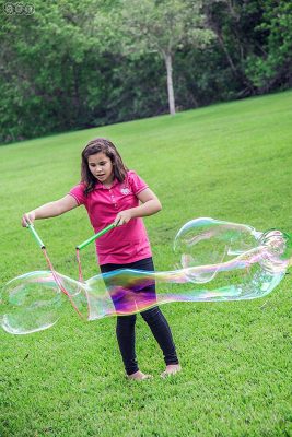 WOWMAZING Giant Bubble Wands Kit